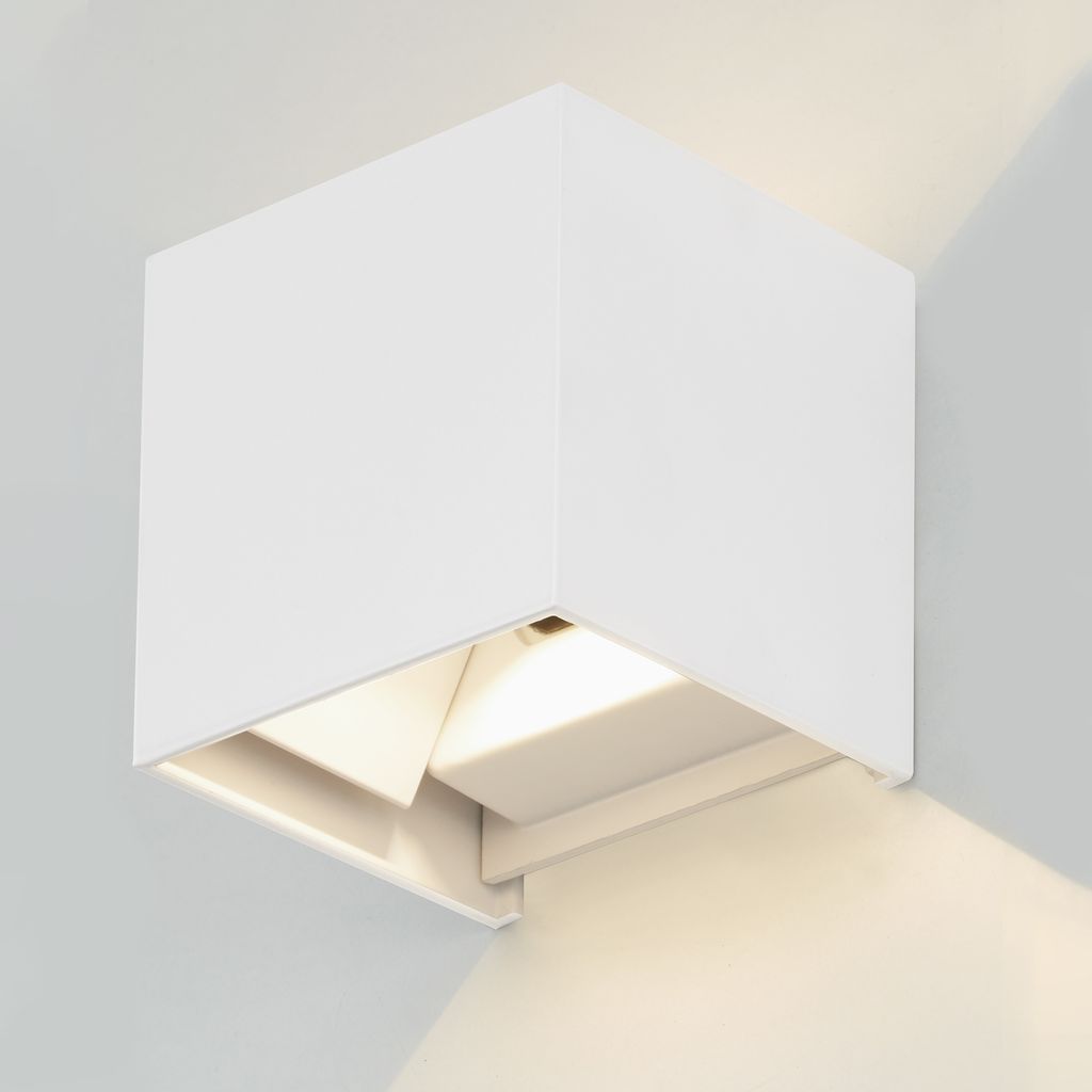 LED Außenleuchte. weiß. 2x LED-Modul/3W 5