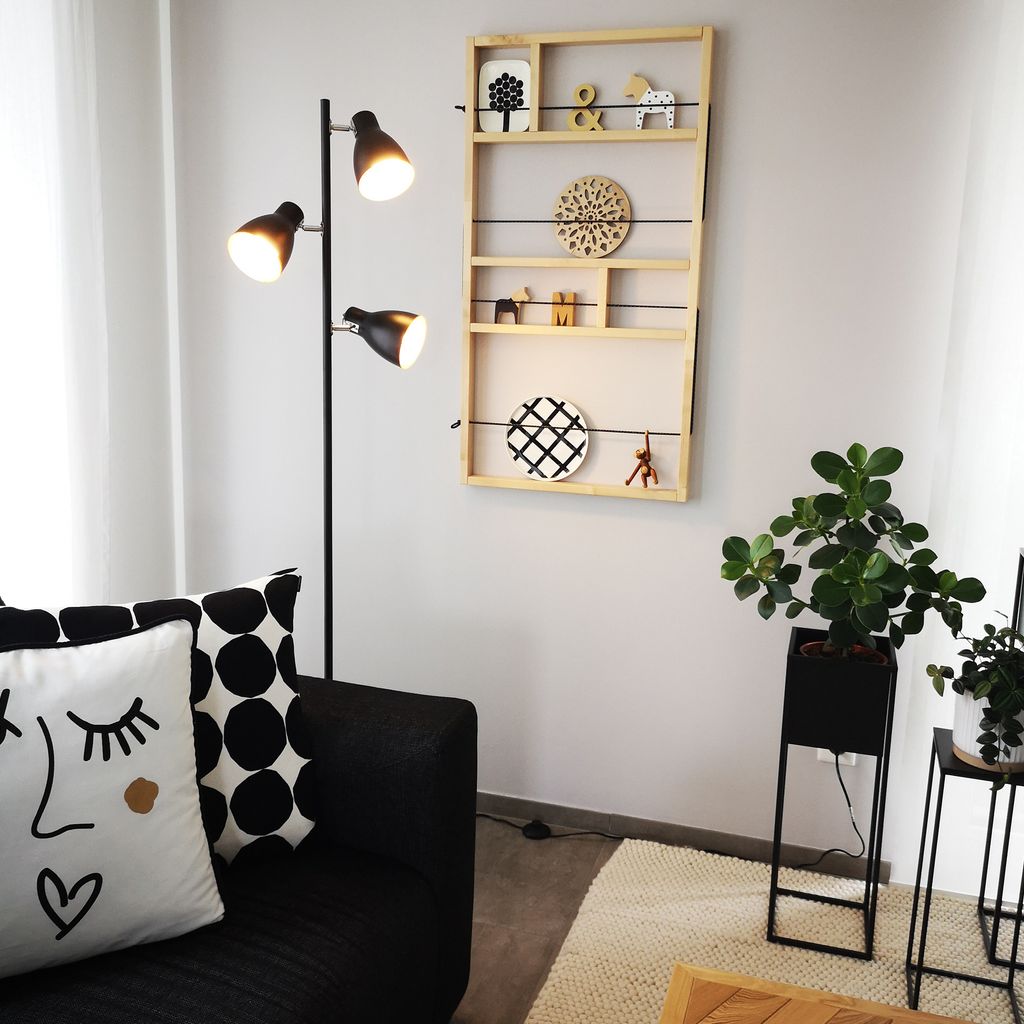 Stehlampe - Schalter. schwenkbar. E27 Fassung. max. 25W. Schwarz-Gold 4