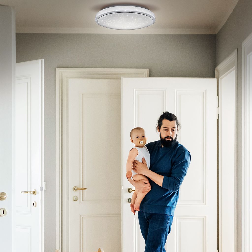 WiFi TUYA LED Deckenleuchte weiß Sternendekor 4